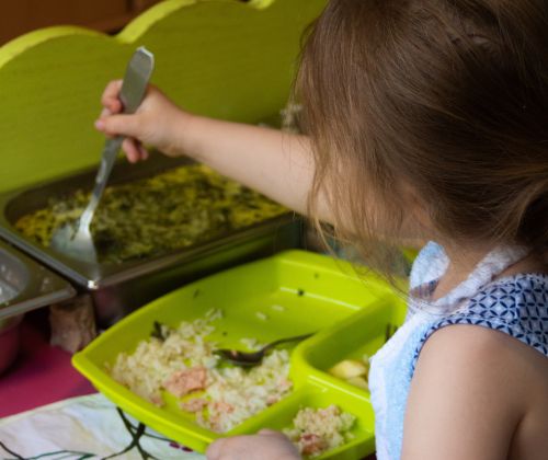 Métiers de la petite enfance - A hauteur d’enfant